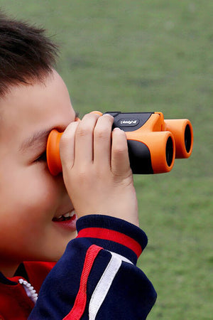 Learning Toy Binoculars With Optical Eye Protection